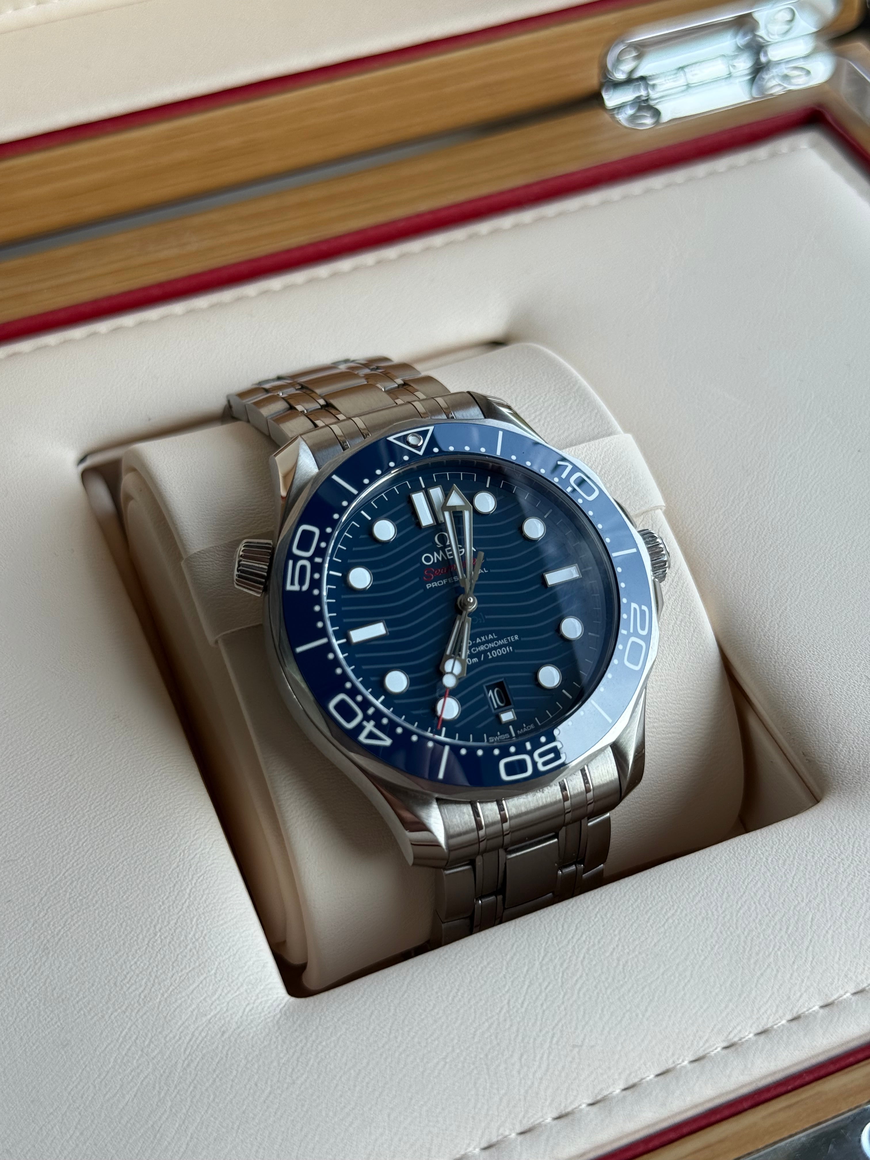Omega Seamaster 300m 42mm - Blue 2025