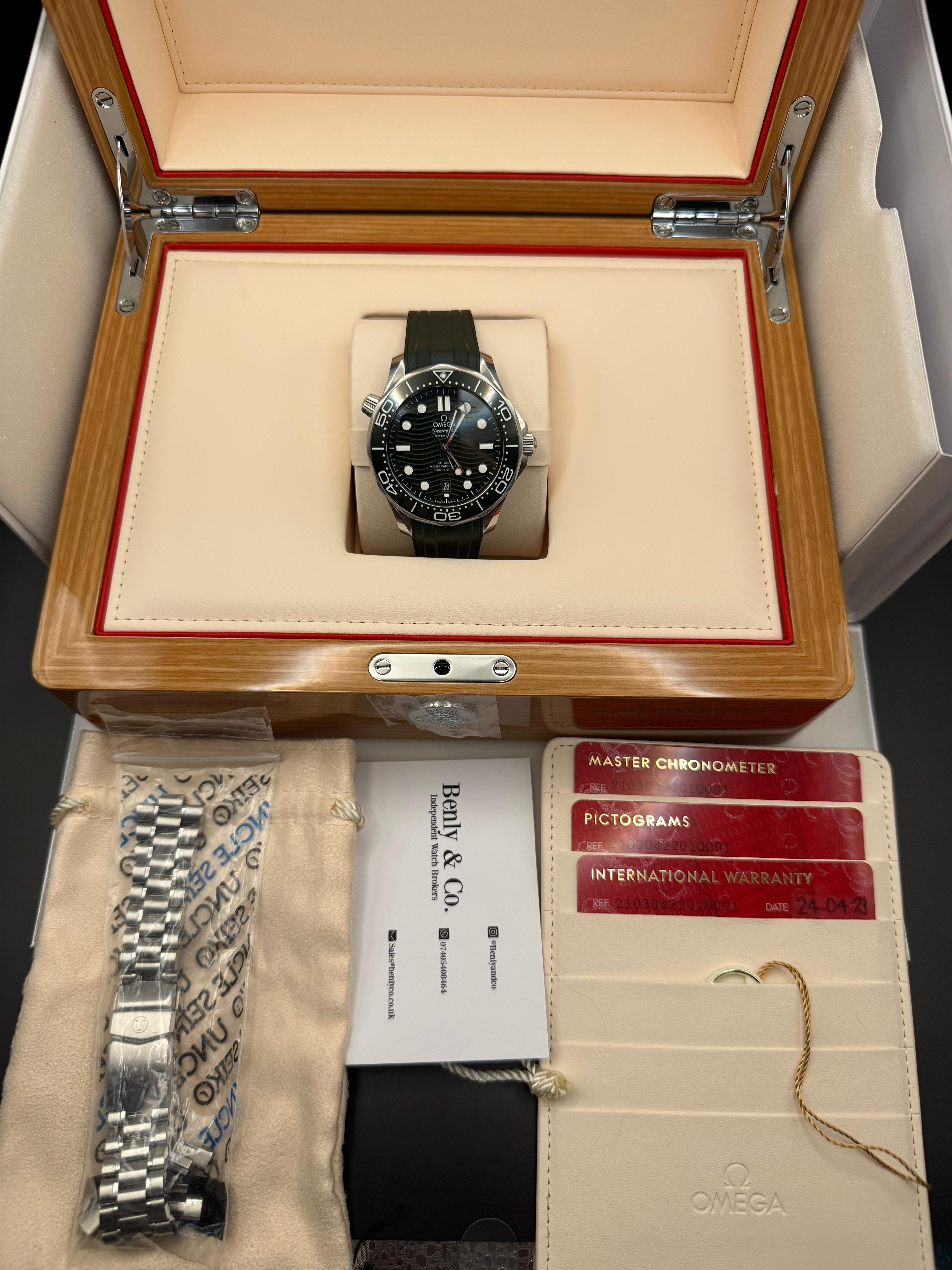 Omega Seamaster 300m 42mm - ‘Seaweed’ 2023