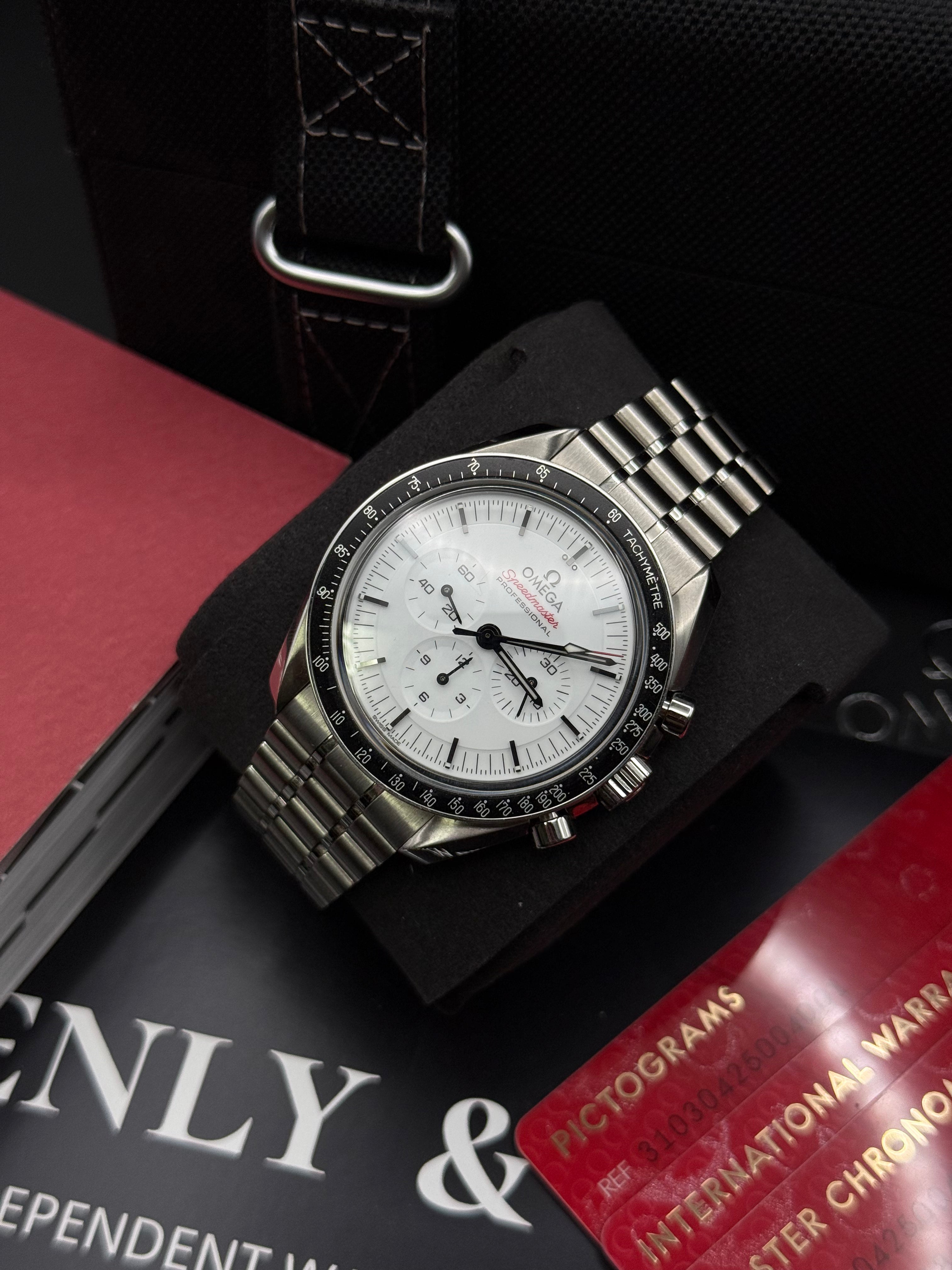 Omega Speedmaster Moonwatch Professional Sapphire