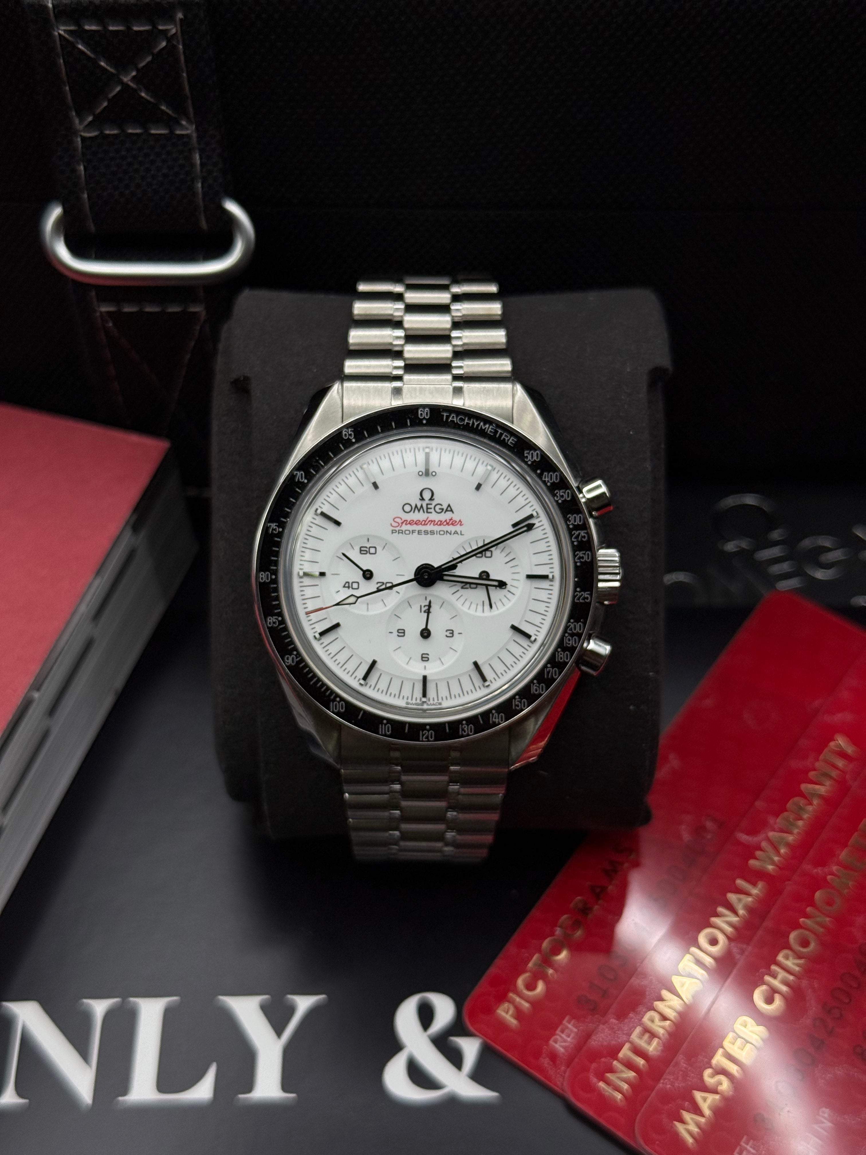 Omega Speedmaster Moonwatch Professional Sapphire